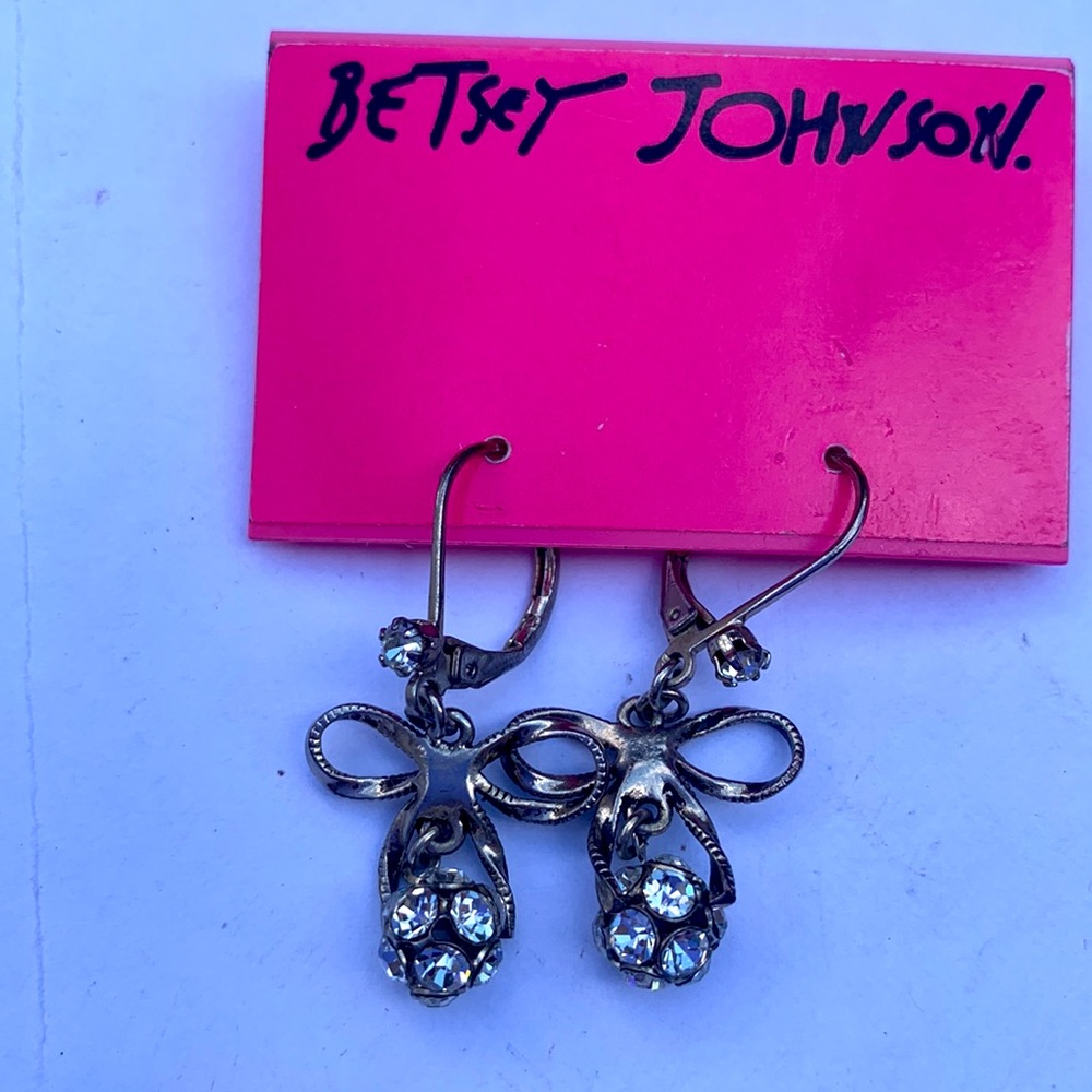 Betsy Johnson like new silver tone rhinestone dangling bow and ball earrings